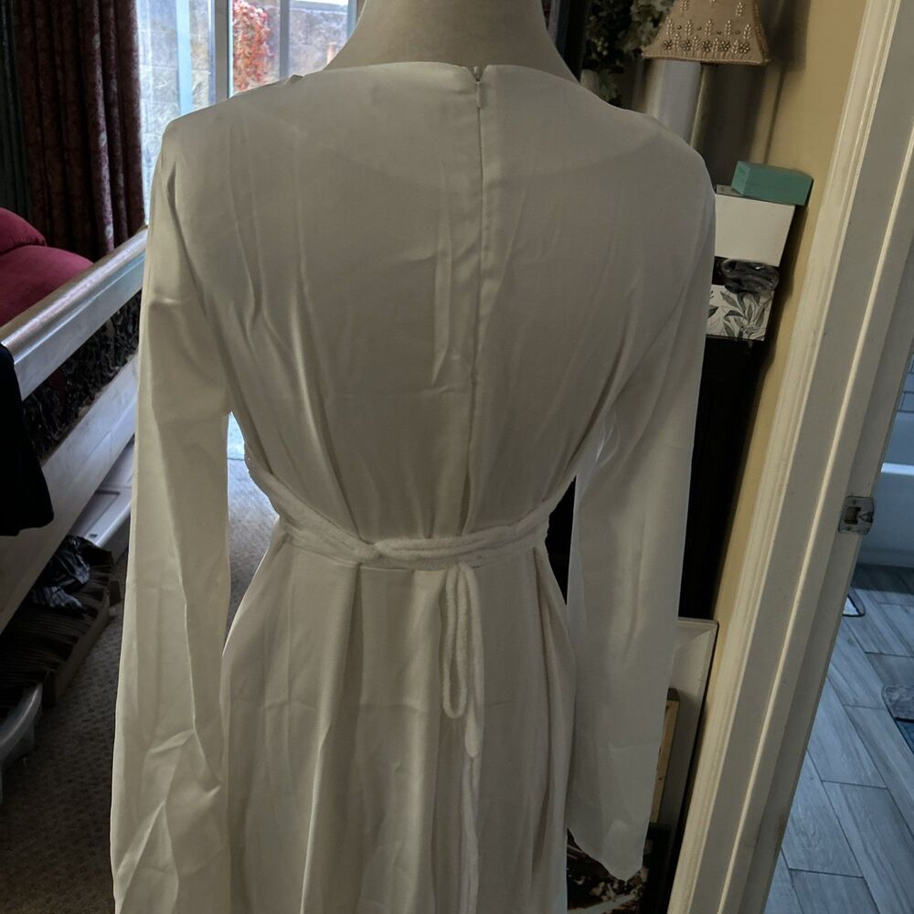Long White Dress W Bell Sleeves - Picture 2 of 2